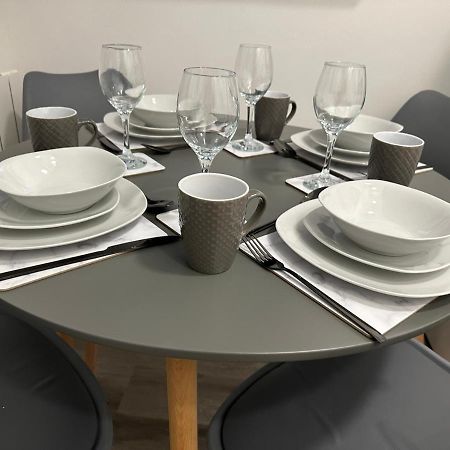 Central Colwyn Bay F1 外观 照片